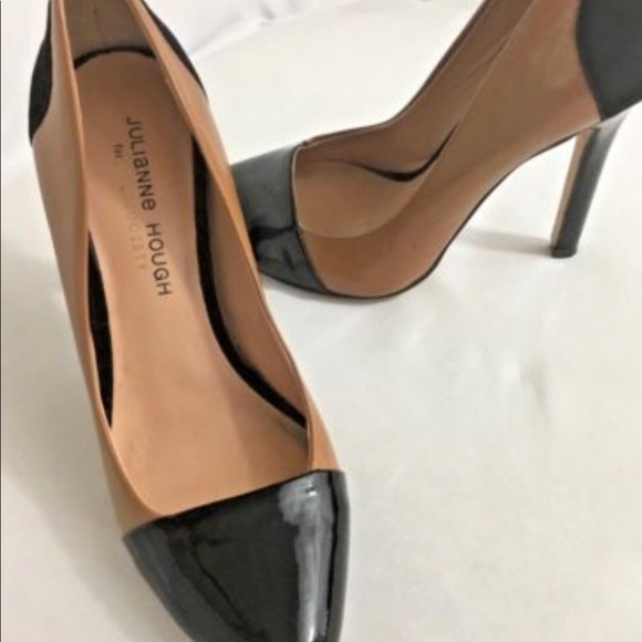 Tan and black heels , great for any occasion - Picture 6 of 6